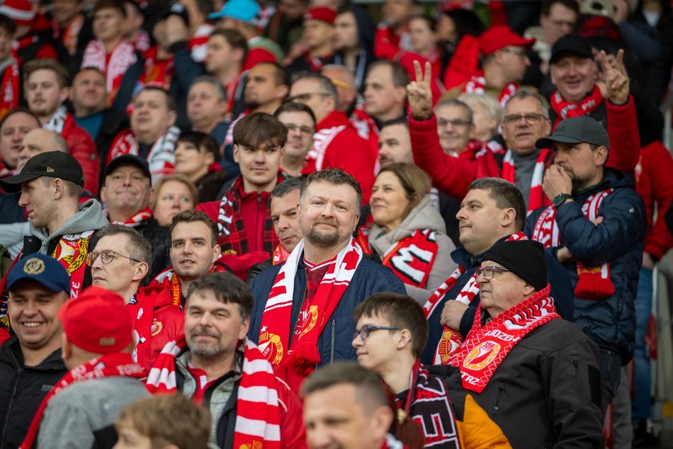 Łódź. Kibice na meczu Widzewa Łódź z Górnikiem Zabrze. Byłeś/aś? Znajdź się w galerii!