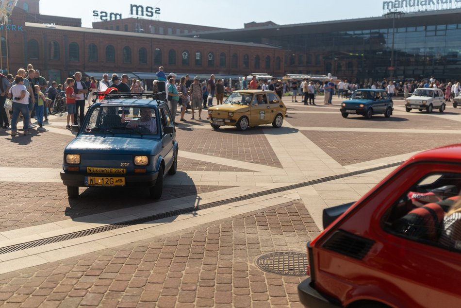 Zlot Maluchów w Manufakturze