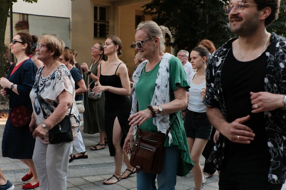 Łódź. Niedzielna potańcówka przy Piotrkowskiej. Łodzianie znów dopisali!