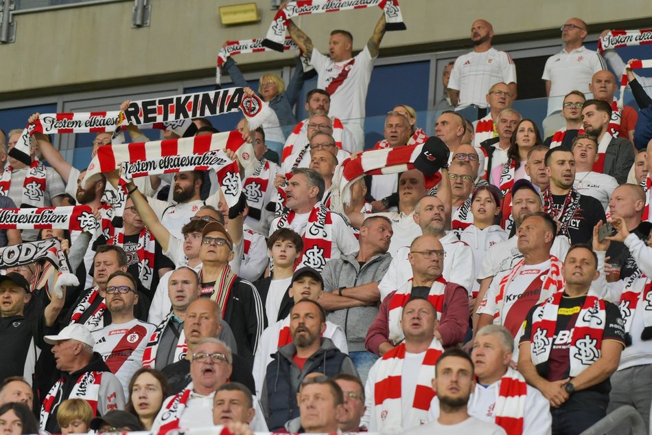 Kibice na meczu ŁKS Łódź z Polonią Bytom. Byłeś/aś tam? Odszukaj się w galerii!