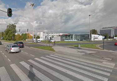 Skrzyżowanie Aleksandrowskiej ze Szparagową otwarte. Koniec ważnego remontu na Teofilowie - fot. Google Street View