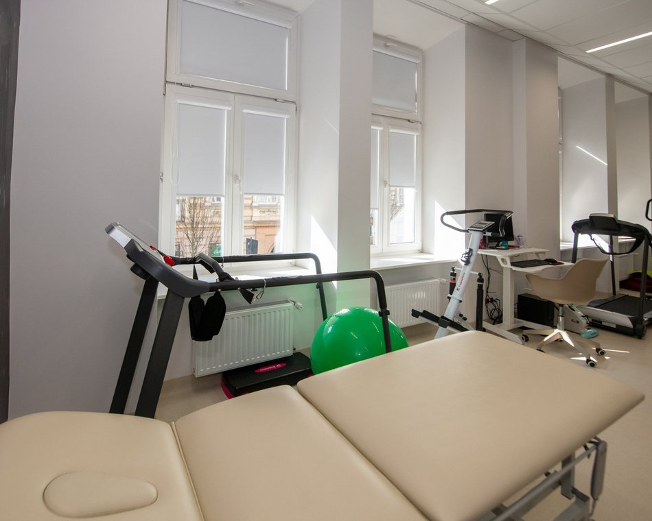 Łódź. Nowoczesna rehabilitacja w Łodzi. Tak zmieniła się przychodnia przy Próchnika
