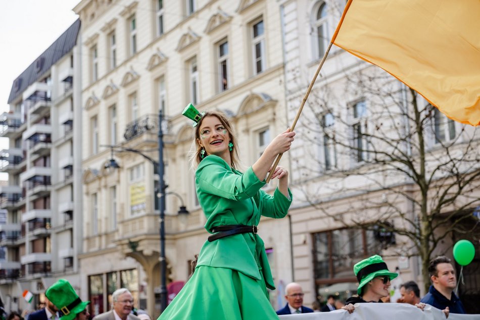 Zielona parada przeszła Piotrkowską! Tłumy świętują z okazji Dnia Świętego Patryka