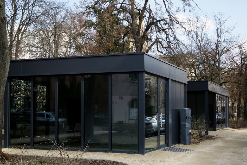 Łódź. Plac Komuny Paryskiej w Łodzi otwiera się na najemców. Stwórz tam własny biznes!