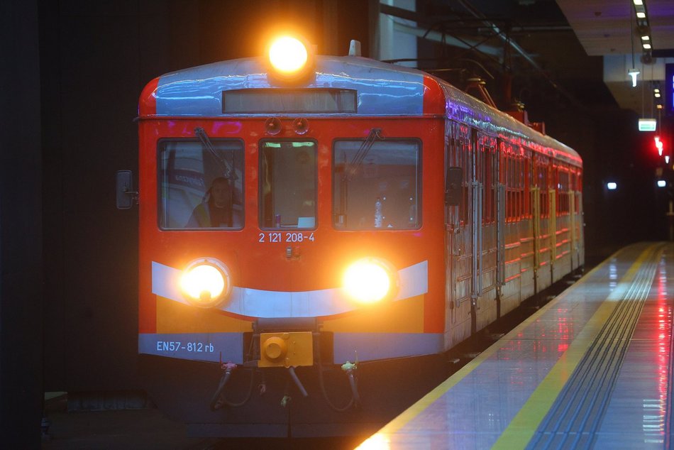 Łódź. Praca w ŁKA w Łodzi. Chcesz pracować w pociągu? Sprawdź szczegóły!