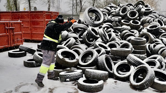 Gdzie w Łodzi oddać zużyte opony? W tych miejscach przyjmą je za darmo! [SZCZEGÓŁY]