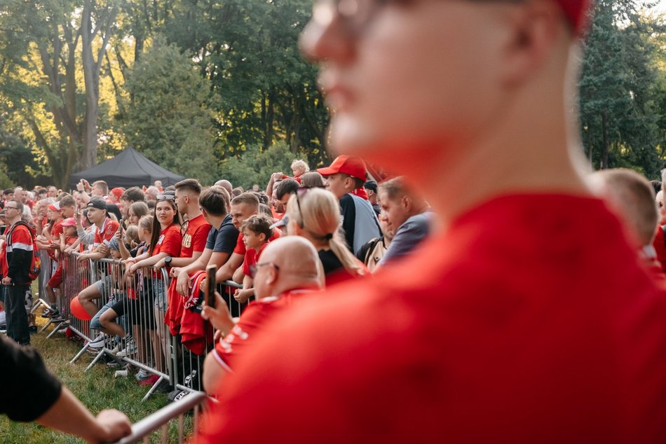 Widzew Łódź zaprezentowany! Byłeś/aś w parku Widzewskim? Odszukaj się w galerii!