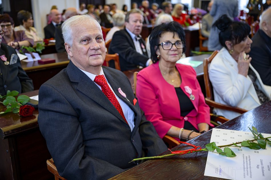 Łódź. Medale za długoletnie pożycie małżeńskie. To się nazywa wielka miłość!
