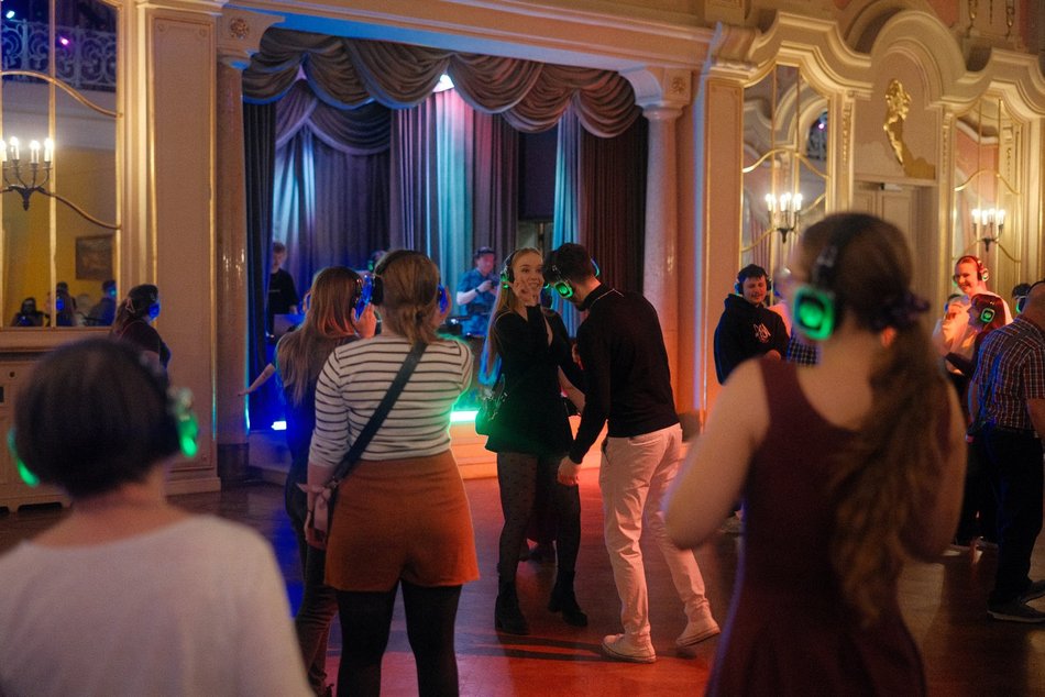 Łódź. Silent disco w Muzeum Miasta Łodzi. Wielkie świętowanie w Pałacu Poznańskich!