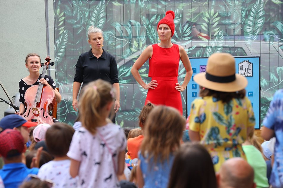 spektakl teatralny na powietrzu