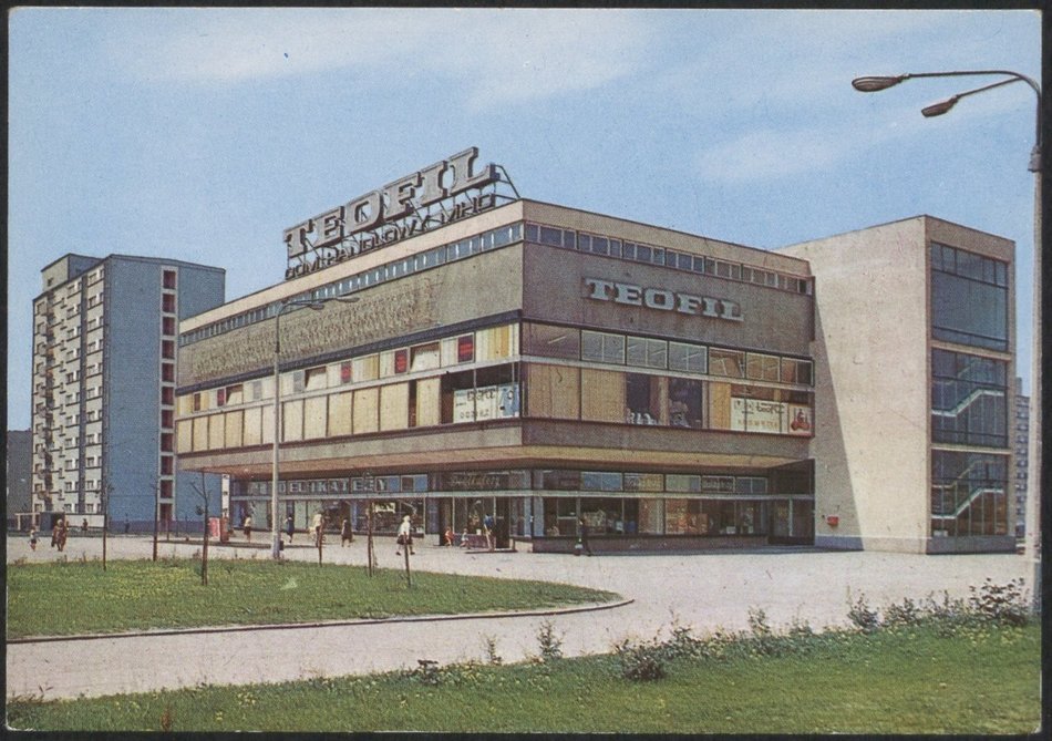 Szczytowy okres epoki gierkowskiej w Łodzi. Domy handlowe, nowe mieszkania i biurowce