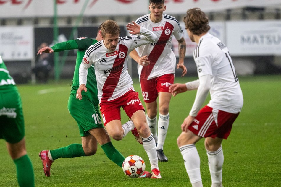 Puszcza pożarła ŁKS Łódź. Łodzianie z kolejną porażką w sezonie na własnym boisku