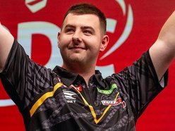 Łodzianin podbija świat darta. Poznaj historię Sebastiana Białeckiego