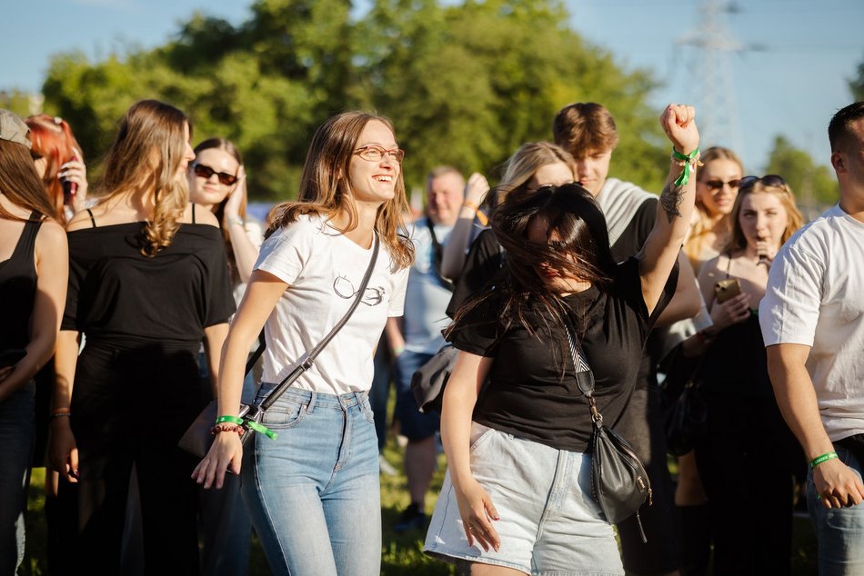 Łódź. Tłumy na Juwenaliach 2026 w Łodzi. Byłeś/aś pierwszego dnia? Znajdź się na zdjęciach!