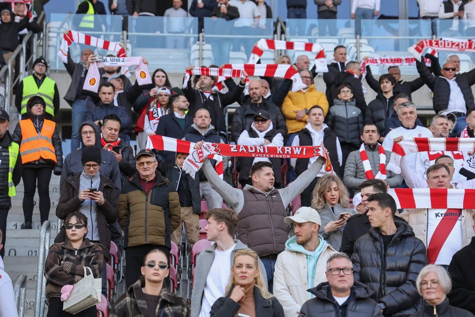 Łódź. Kibice na meczu ŁKS Łódź z Ruchem Chorzów. Byłeś/aś? Znajdź się w galerii!