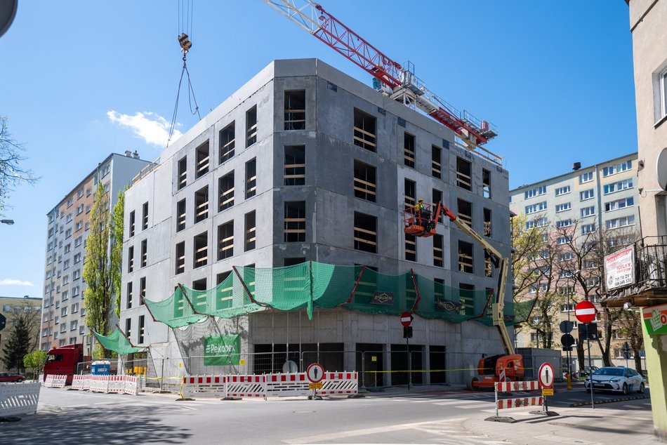 Łódź. Nowe mieszkania miejskie przy Młynarskiej w Łodzi rosną w oczach! Na jakim etapie są prace?