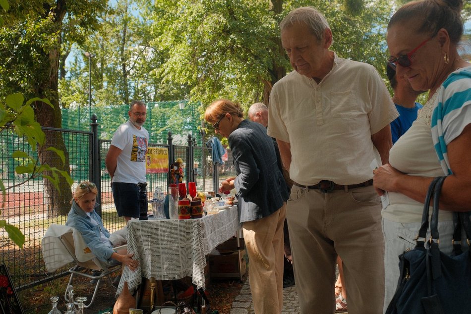 Łódź. Targ Staroci na Księżym Młynie w Łodzi. Rękodzieła, unikatowe rzeczy i domowe przysmaki