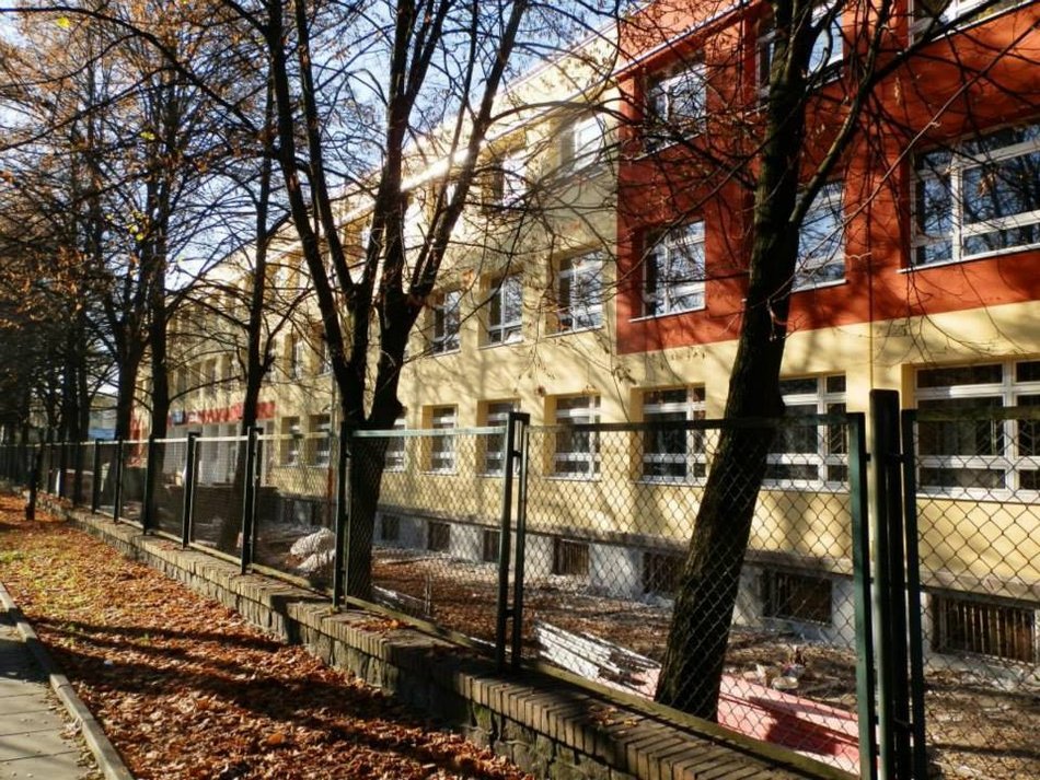 Łódź. Zespół Szkół Budowlano-Technicznych (Technikum nr 15) w Łodzi