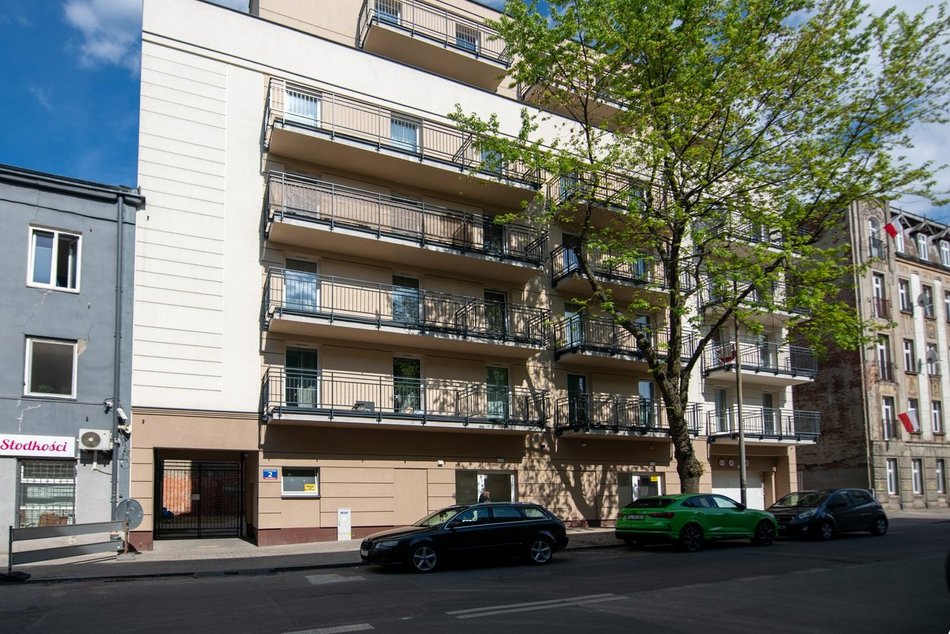 Łódź, budynki plomby pomiędzy kamienicami