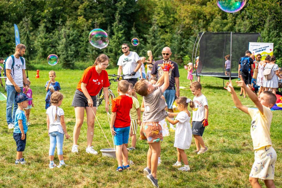 Piknik w parku na Młynku