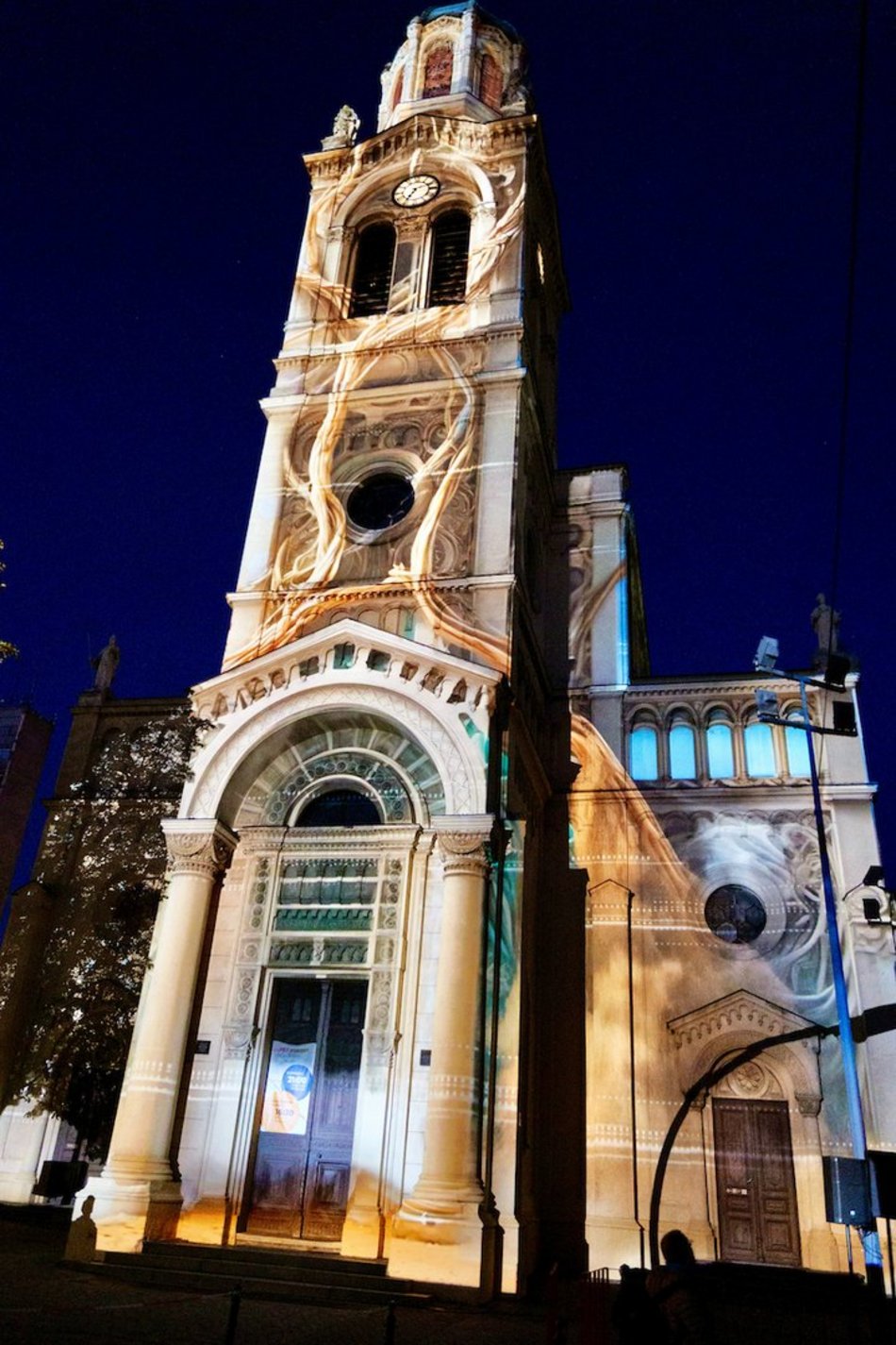 Łódź. Kościół przy Sienkiewicza robi wrażenie! Zobacz go na Light Move Festival