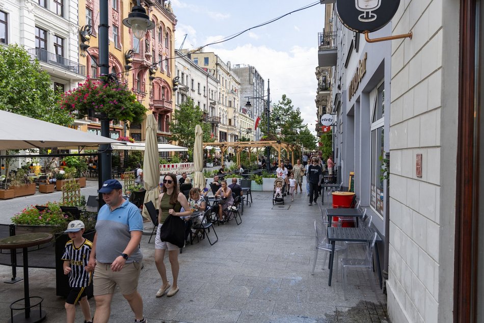 Łódź. Pierwszy sierpniowy weekend na Piotrkowskiej. Tłumy łodzian i turystów!