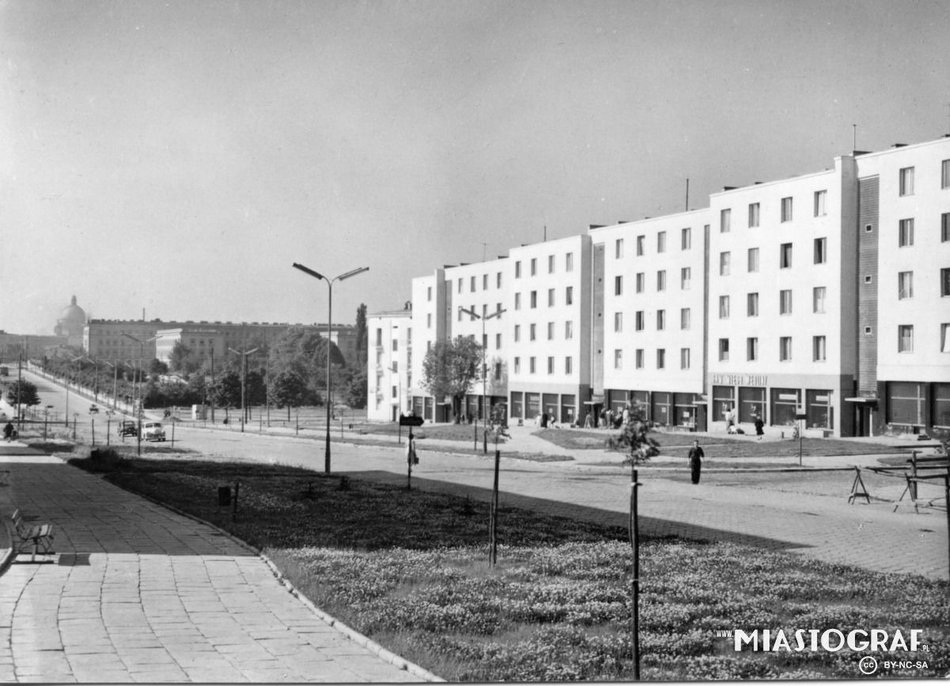 archiwalna fotografia przedstawiająca Łódź w dawnych czasacch