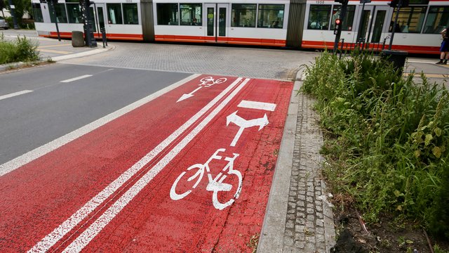Nowe drogi rowerowe w Łodzi. Gdzie powstały w 2023 r.? Gdzie jeszcze trwa budowa? [LISTA]