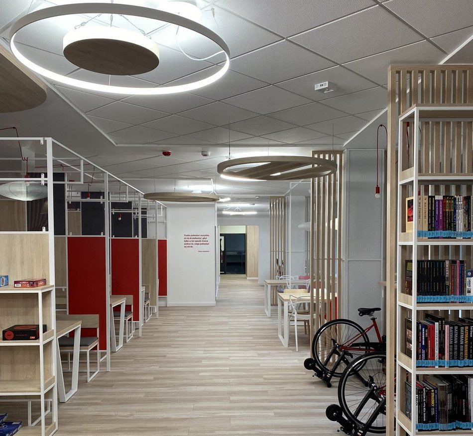 Zobacz huśtawki, kuchnię i rowery stacjonarne w Bibliotece UŁ!