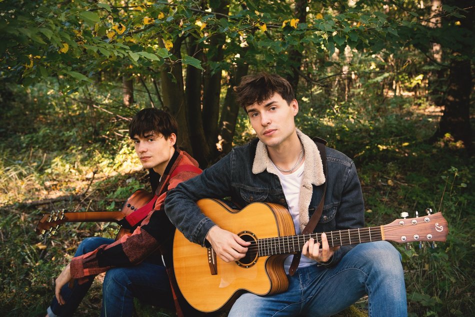 Łódź. Duet z Łodzi w Must Be The Music. Trzymaj kciuki za braci z Afterglow!