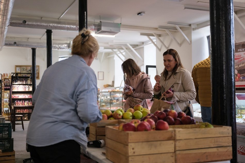 Łódź. Bazar smaku w Ogrodach Geyera w Łodzi przyciąga smakoszy! Zdrowa żywność dla każdego