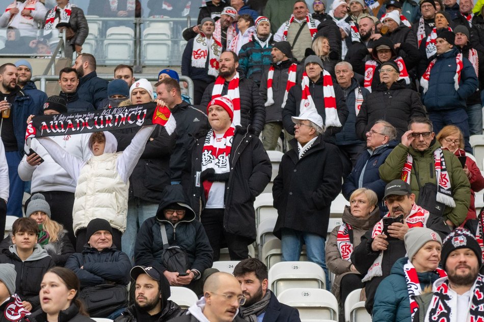 Łódź. Kibice na meczu ŁKS Łódź - Wisła Kraków. Byłeś/aś? Znajdź się w galerii