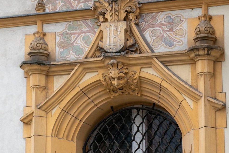 Łódź. Kamienica przy Piotrkowskiej 143