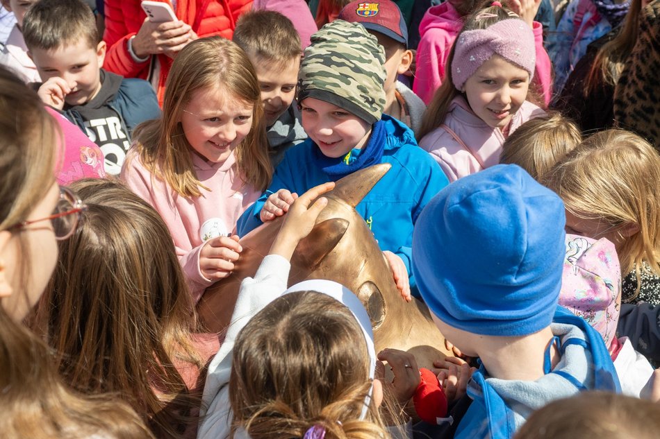 Muminek odsłonięty! Nowa rzeźba na Szlaku Łódź Bajkowa