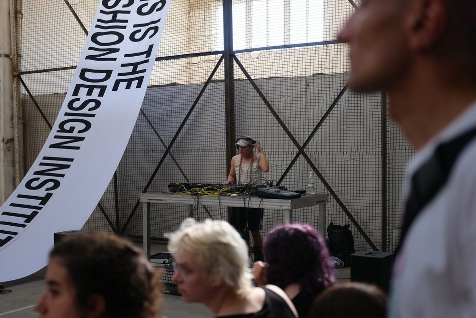 Ravekjavik 2026 Łódź. Pokazy mody, rękodzieło i więcej