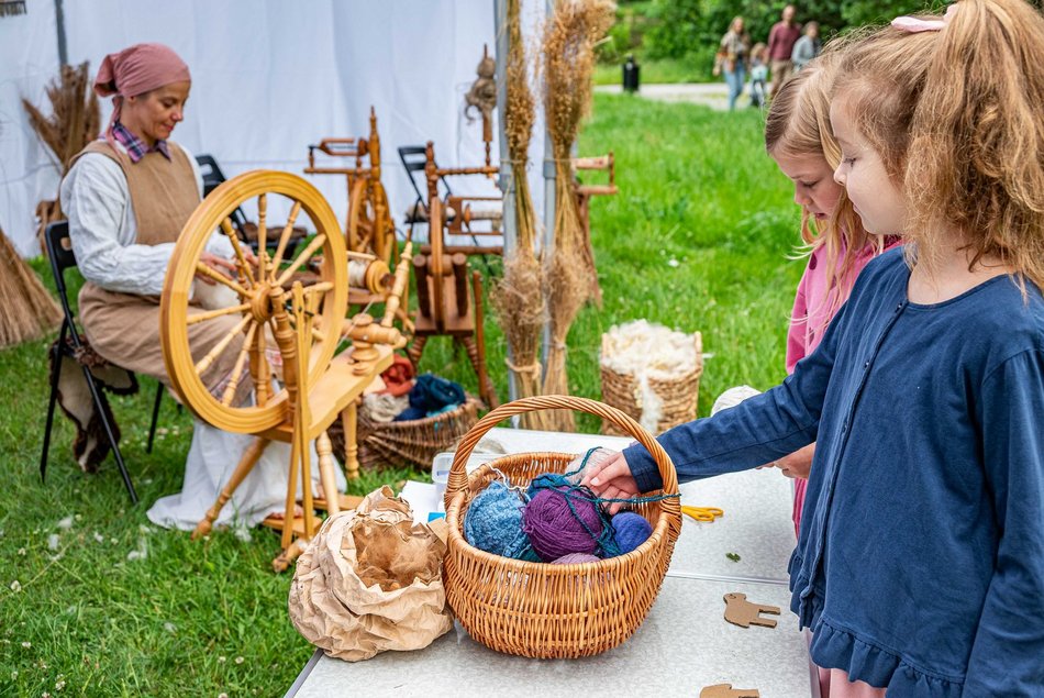 Łódź. Festiwal Rewolucja wystartował. Na początek piknik rodzinny w parku Julianowskim w Łodzi
