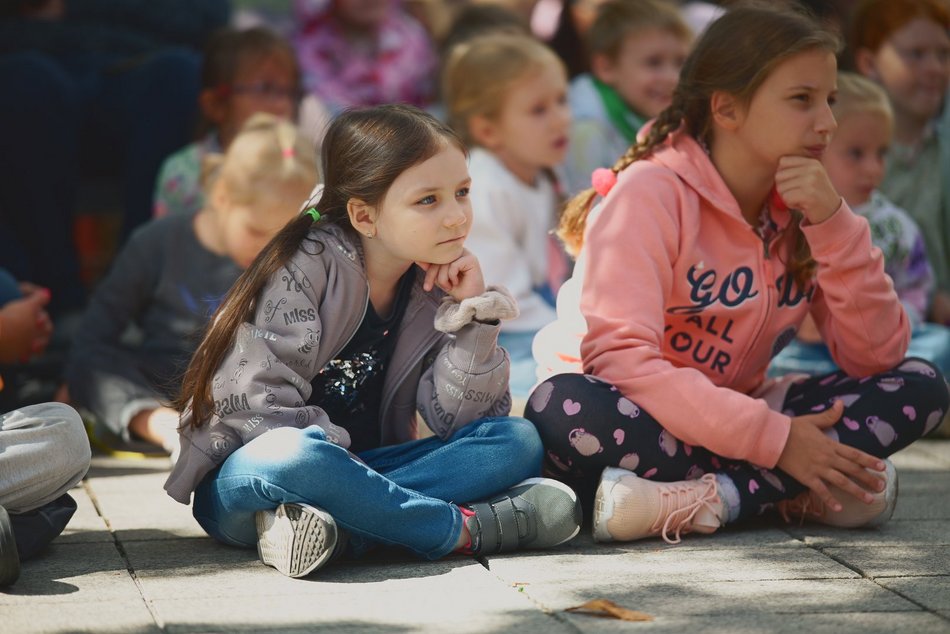 Łódź. Baśniowa Piotrkowska w Łodzi. Grupa Po OmacKu