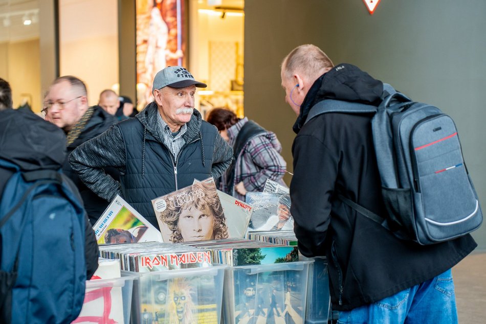 Łódź. Giełda winyli w Manufakturze