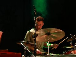 Łódź. Jazzowe wtorki w Łodzi. Witold Janiak Trio z interpretacją utworów Krzysztofa Komedy