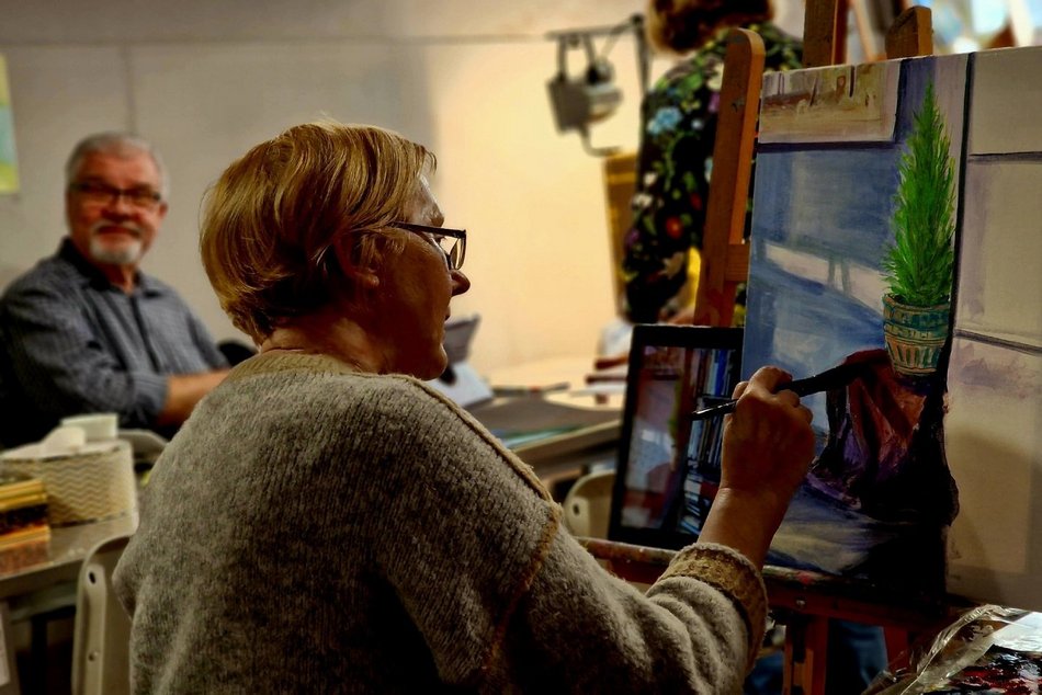 Łódź. Angielski, malarstwo, a może wyszywanie? Warsztaty dla seniorów w MSK Teofilów