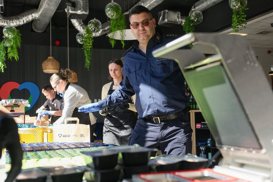 Gotują 400 litrów żurku na Miejskie Śniadanie Wielkanocne 2026 w Łodzi. Trwają przygotowania!