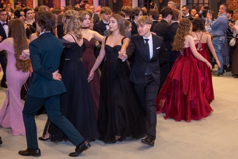 Łódź. Studniówka I LO w Łodzi