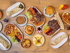 Łódź. Znany Tendur Kebap zawita do Łodzi! To uwielbiane przez Książula kraftowe mięso i bąbelkowy lawasz!