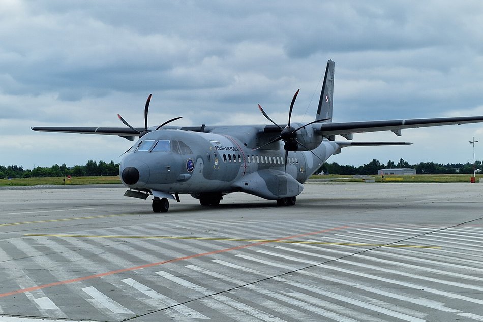 Dwa samoloty odebrały narządy do przeszczepu z lotniska w Łodzi