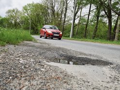 Widok na ulicę Rąbieńską przed remontem