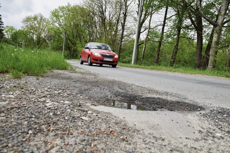 Widok na ulicę Rąbieńską przed remontem