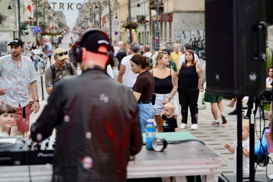 Łódź. Muzyczny plener na placu Wolności w Łodzi. Spora dawka muzyki elektronicznej