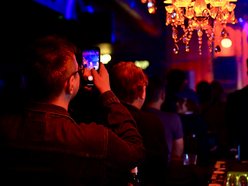 Lech Janerka na Great September 2025 w Łodzi. Artysta zagrał w Teatr Clubie