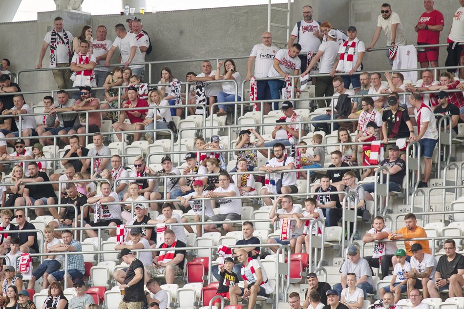 Kibice na meczu ŁKS Łódź ze Stalą Mielec