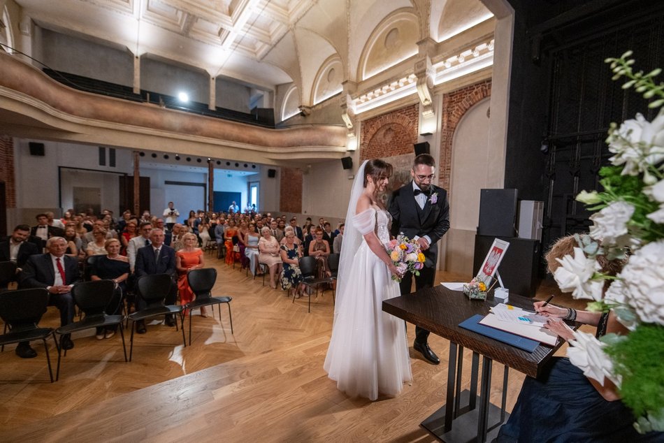 Łódź. Niezwykły ślub w Grand Hotelu w Łodzi. Para młoda wylicytowała go na aukcji WOŚP